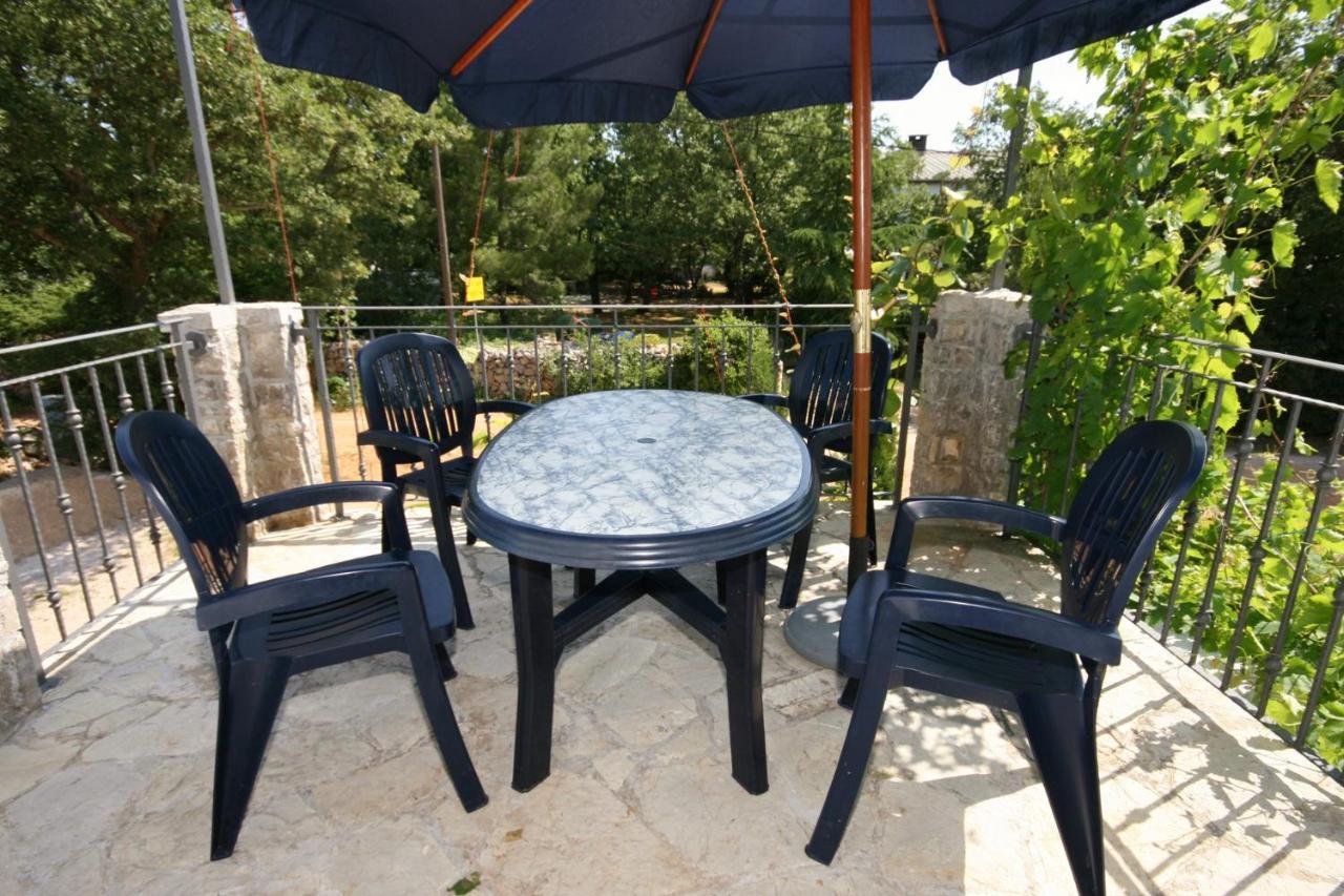 With A Parking Space Pinezici, Krk - 5464 Apartmán Pinezići
