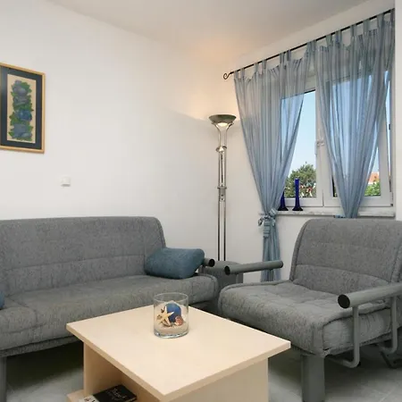 Apartments With A Parking Space Pinezici, Krk - 5464 Exterior photo