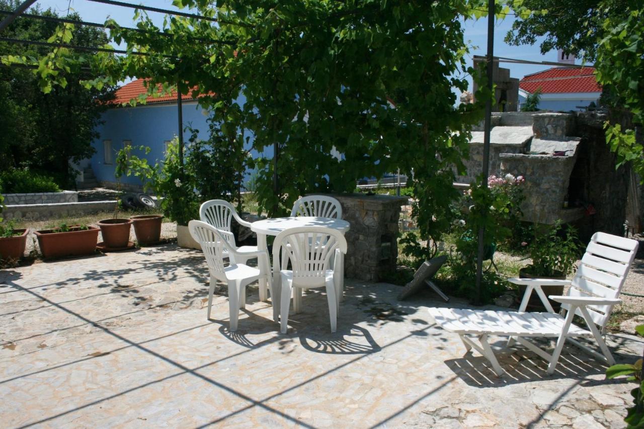 Apartment Apartments With A Parking Space Pinezici, Krk - 5464 Pinezici (Krk)