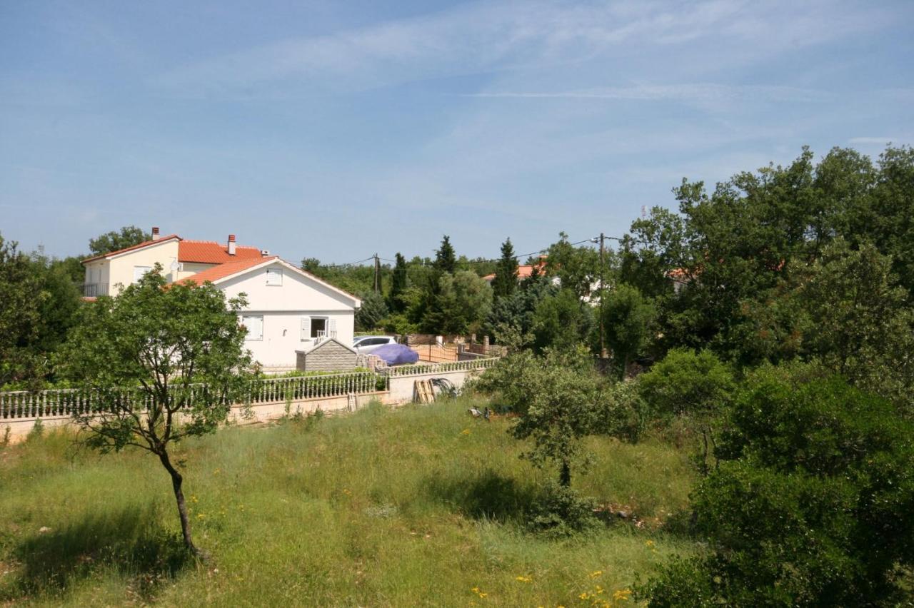 Apartment Apartments With A Parking Space Pinezici, Krk - 5464
