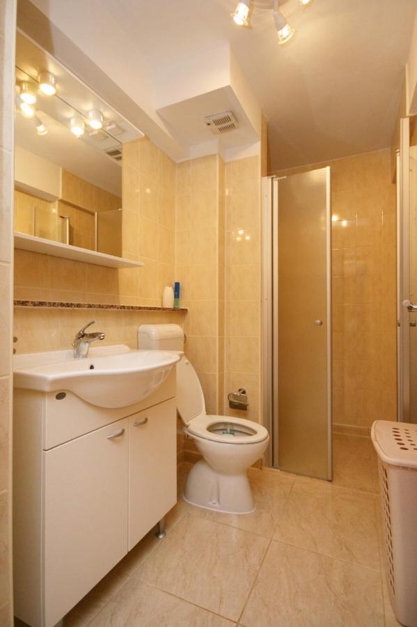 Apartments With A Parking Space Pinezici, Krk - 5464 Apartment *