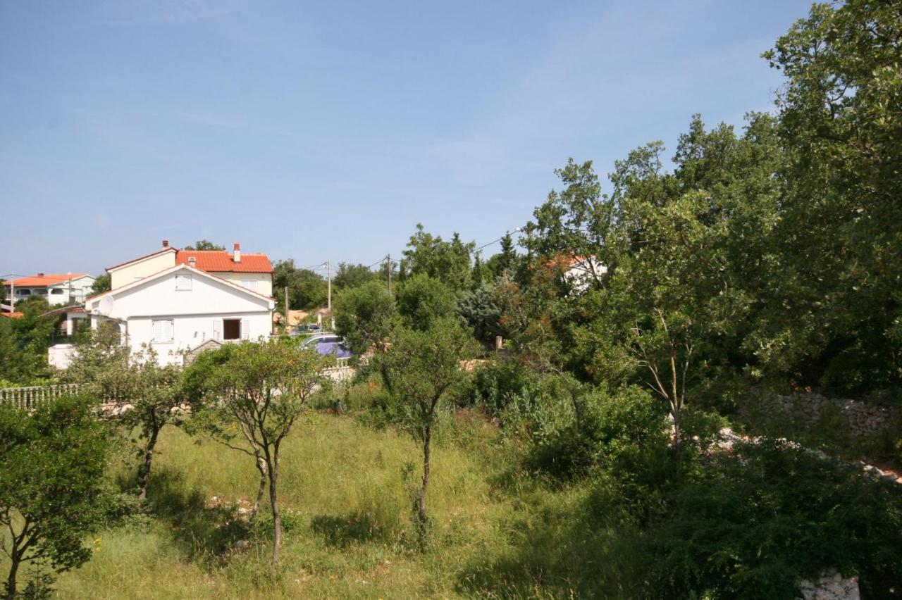 Apartment Apartments With A Parking Space Pinezici, Krk - 5464 Pinezici (Krk)